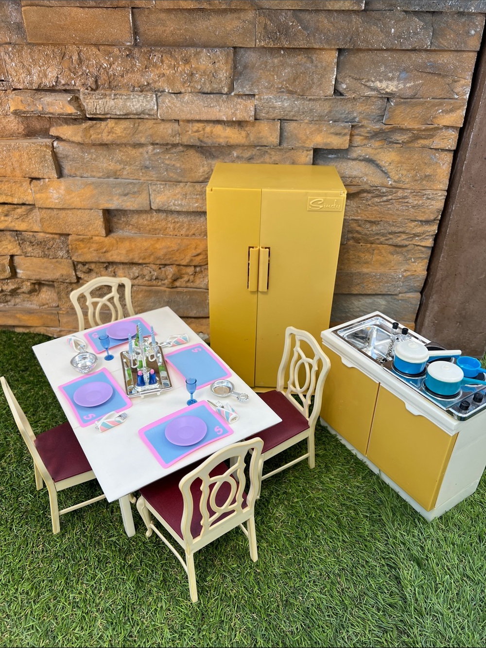 VINTAGE Pedigree Sindy mixed lot Kitchen doll furniture 70s 80s *PLEASE READ!*